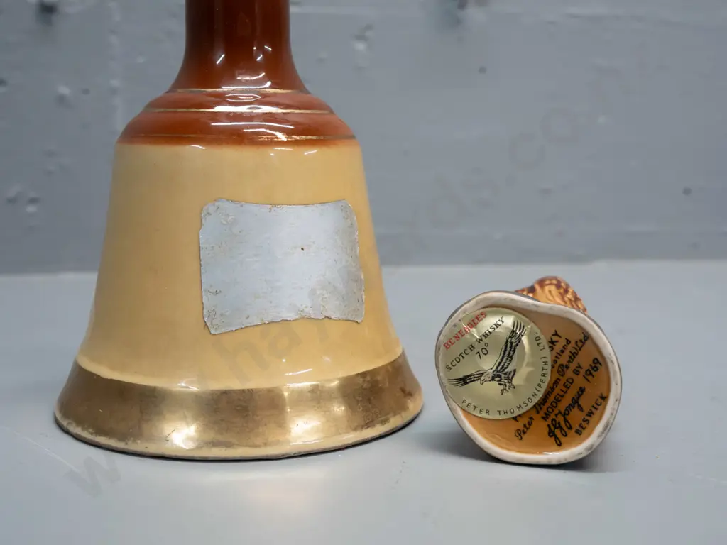 Beswick Beneagles whisky small decanter and a Wade / Bell's Scotch whisky bottle - cork broken, some contents, chips to Image 1++