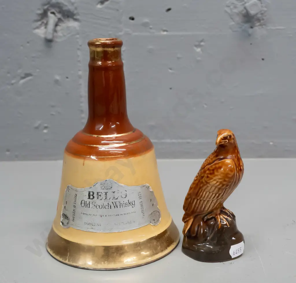 Beswick Beneagles whisky small decanter and a Wade / Bell's Scotch whisky bottle - cork broken, some contents, chips to Image 1++