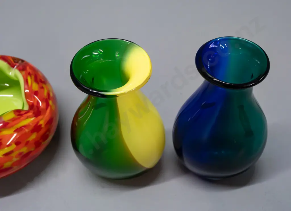 3 art glass items - mottled orange over lime green ashtray / bowl and 2 squat bottle vases H-150 Image 1++