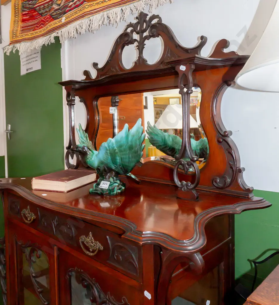 art Nouveau walnut parlour display case, pierced and carved pediment above shaped bevel edged mirror, Image 1++