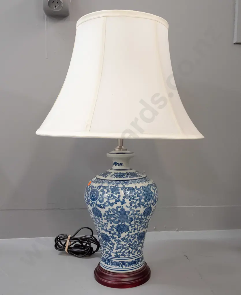 Chinese blue & white porcelain table lamp with circular wooden base, ivory fabric shade H-630 Shade D-400 Image 1++