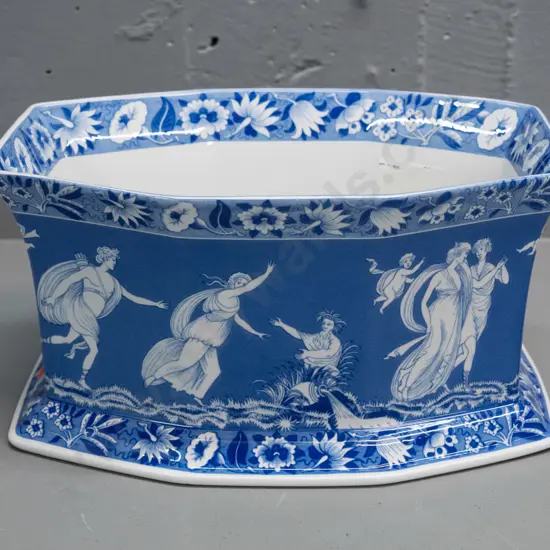 Spode Blue Room collection "Love Chase" faceted side trough planter H-135 W-270 D-190