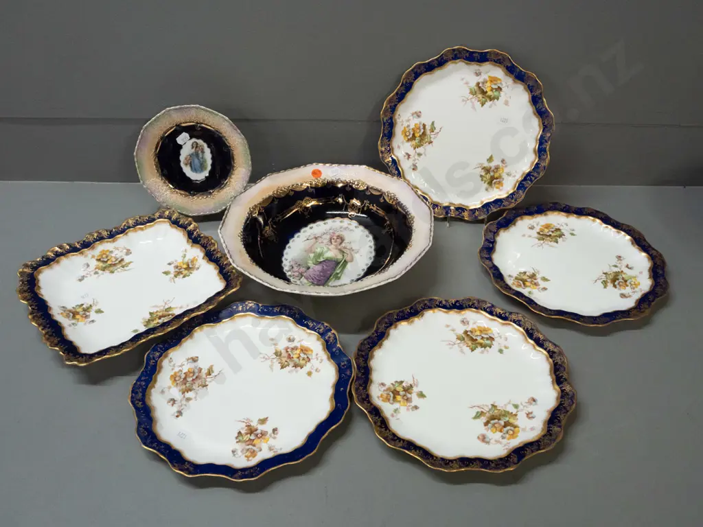 7 pieces of gilt trimmed china - 4 plates & a square dish marked "Kimberley / W.A.A. & Co." and 2 pieces of Orion China Image 1++