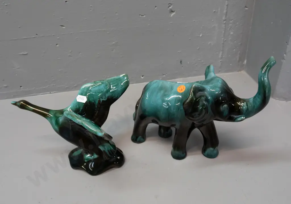 2 Blue Mountain pottery animals - goose taking flight and elephant H-200 L-240 Image 1++
