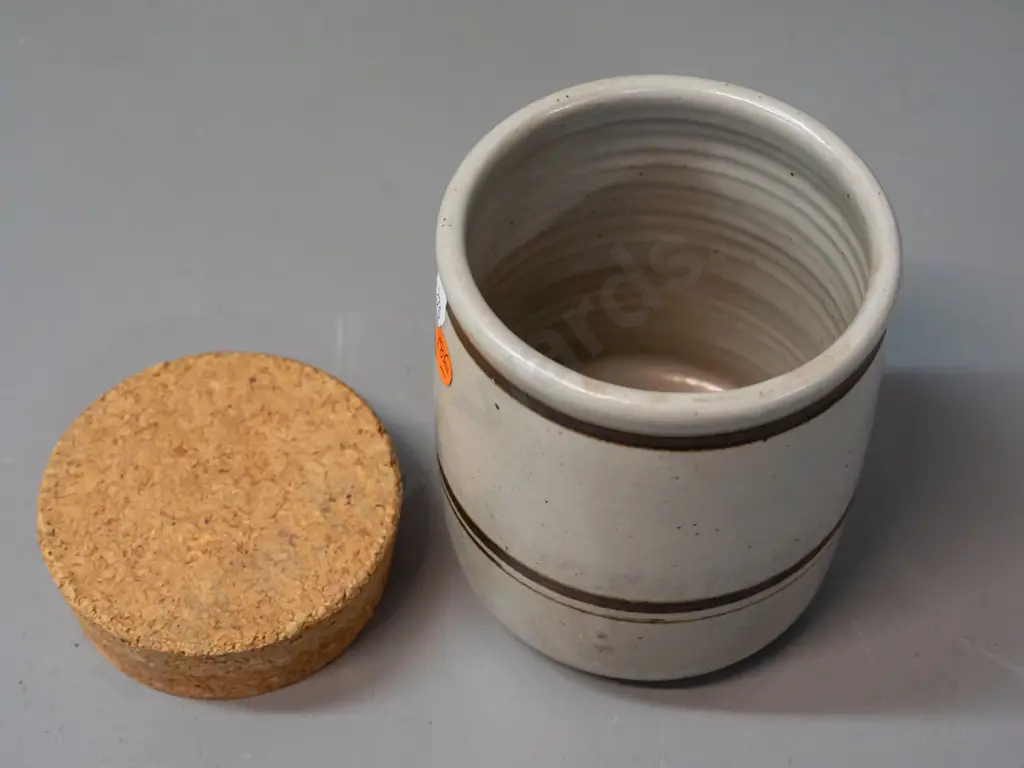 Neil Grant NZ studio pottery coffee canister with cork stopper H-450 Image 1++