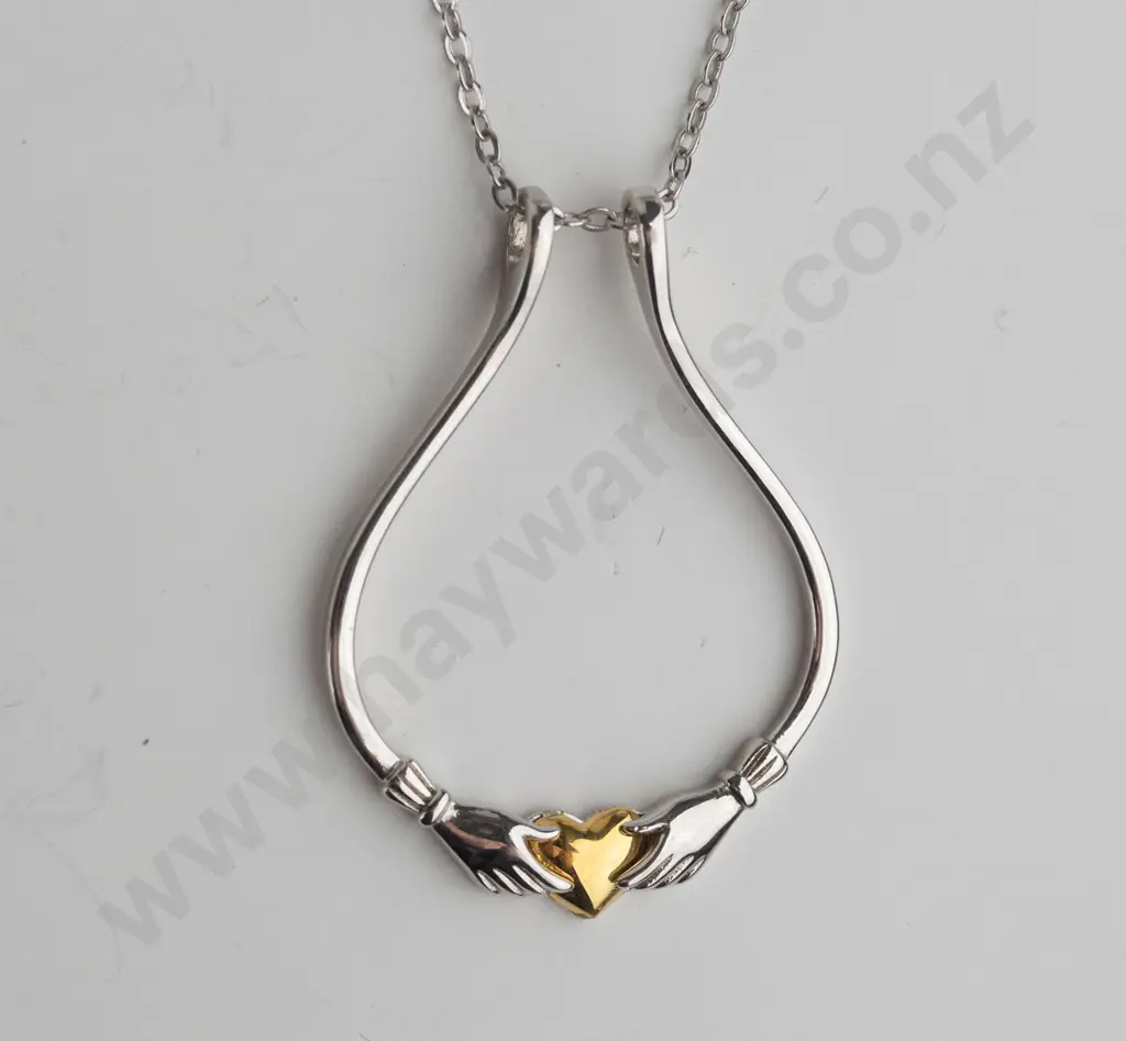sterling silver pendant and chain Image 1++