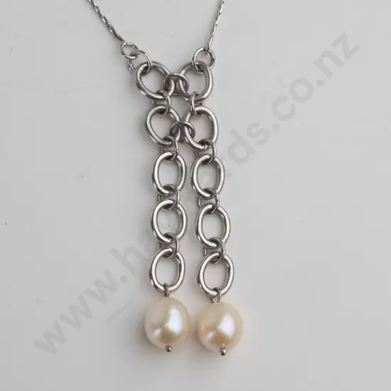 pearl and sterling silver pendant and chain