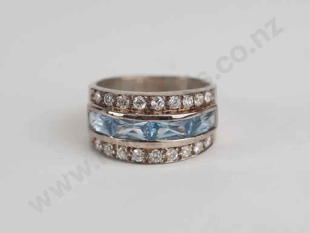 aquamarine and cz sterling silver ring  - size O Image 1++