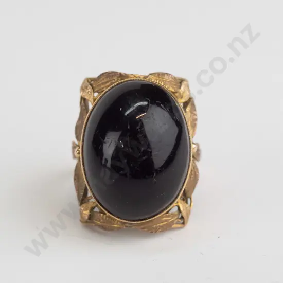 large onyx 9ct ring (6.8gm)  - size N