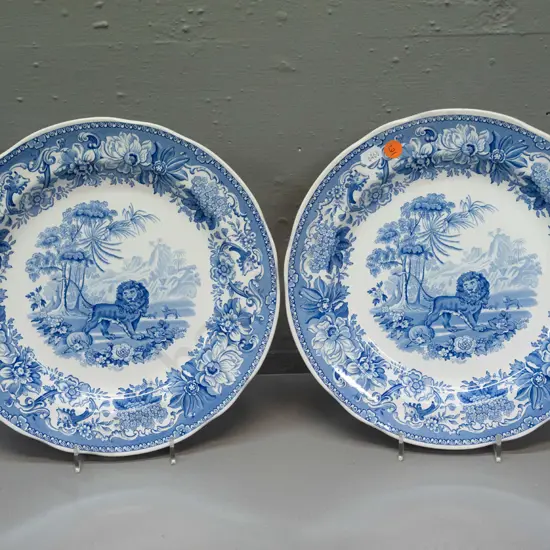 pair of Spode Blue Room Collection "Aesop's Fables" pattern cabinet plates D-270