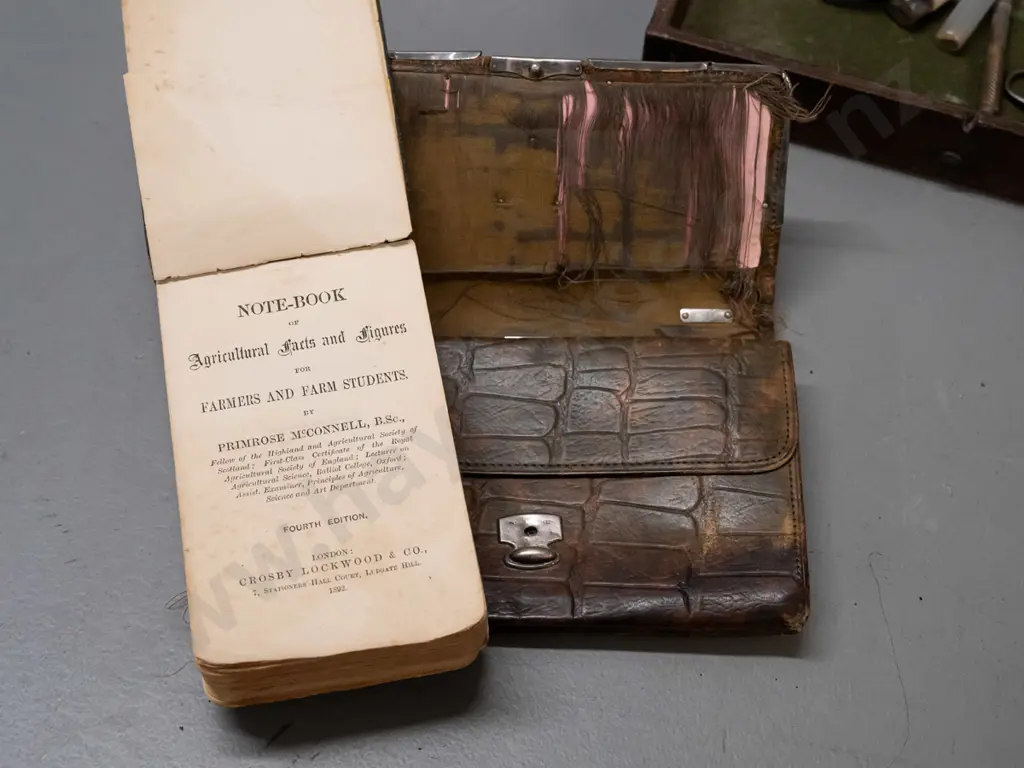assorted vintage items - small vial with gold flakes, propelling pencil, small metal canister with Image 1++