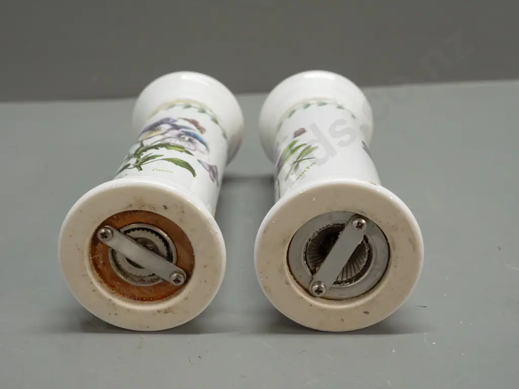 Portmeirion Botanic Garden items - large salt & pepper grinders H-185 Image 1++