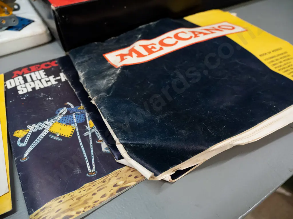 boxed set of 1970s Meccano with some booklets and pamphlet - some pieces worn & bent. Box is H-65 W-500 D-400 Image 1++