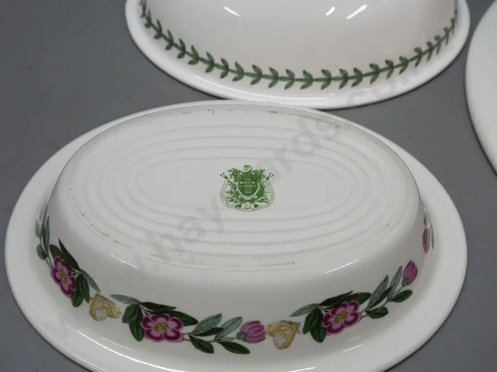 Portmeirion Botanic Garden items - lidded casserole H-130 W-220 and 2 oval dishes Image 1++
