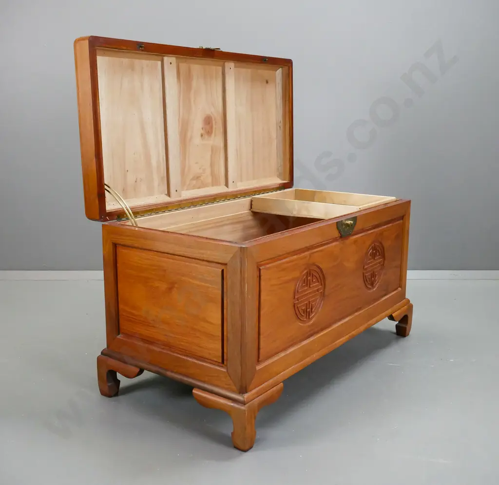 Chinese heavy double-lined mixed timber chest - lined with camphorwood, with internal tray, round decoration to top and Image 1++
