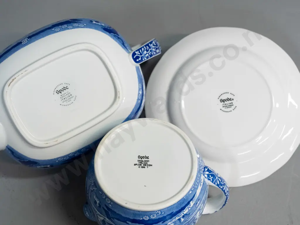 Spode Italian pattern teapot H-140 L-260, jug and plate Image 1++