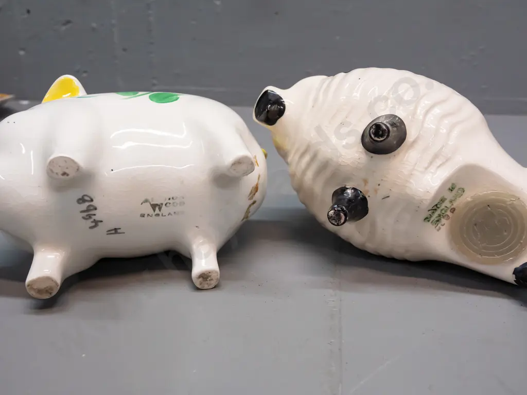 3 retro English floral pattern china money boxes - Arthur Wood elephant L-225 and pig, and a bull marked England Image 1++