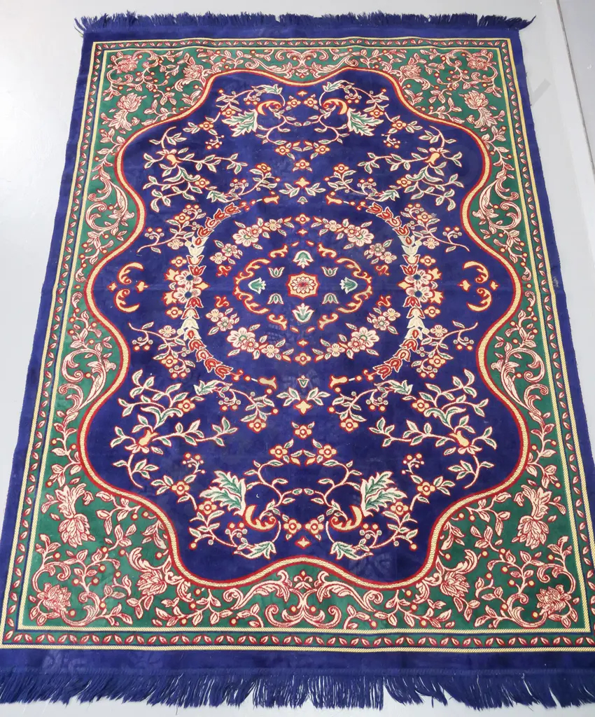 Turkish machine woven floor rug with "Kale" maker label, in blue and green - minor fraying to fringe L-1940 W-1380 Image 1++