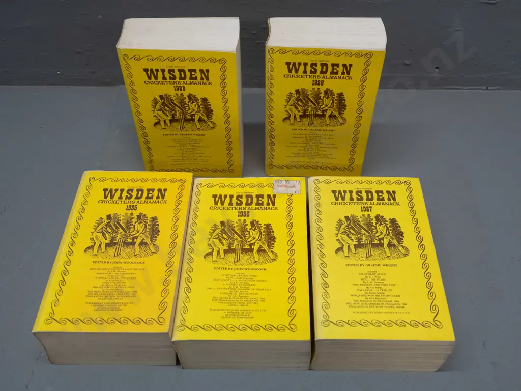 5 Wisden Cricketer's Almanack books - 1985 thru 1989 - some wear, fading & marks Image 1++