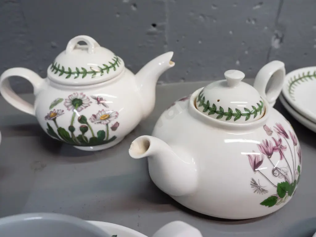 Portmeirion "The Botanic Garden" items - 2 small teapots, breakfast cup & saucer, 3 cups, 5 saucers - larger of teapots Image 1++