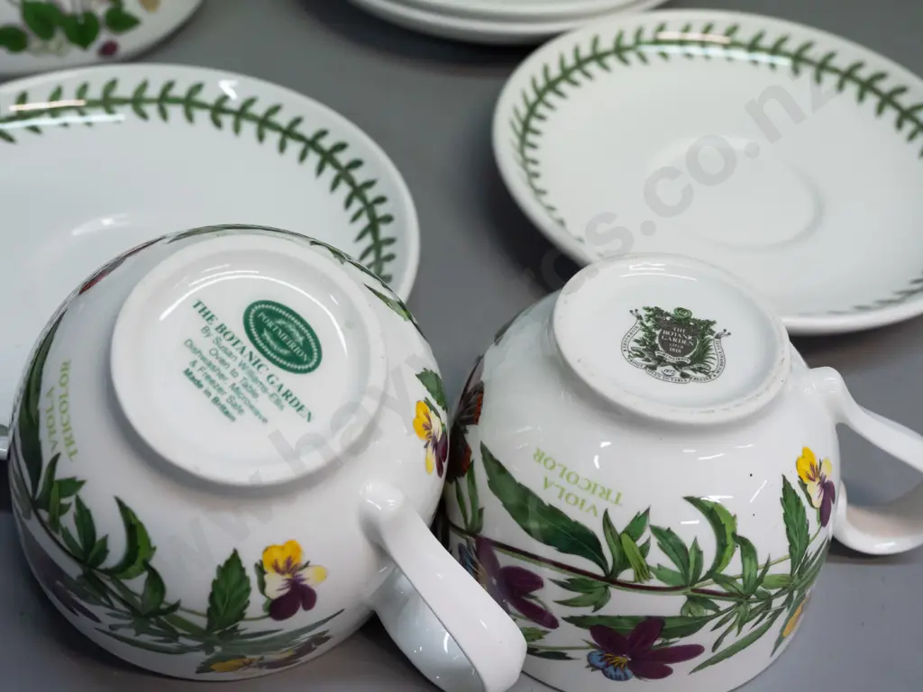 Portmeirion "The Botanic Garden" items - 2 small teapots, breakfast cup & saucer, 3 cups, 5 saucers - larger of teapots Image 1++