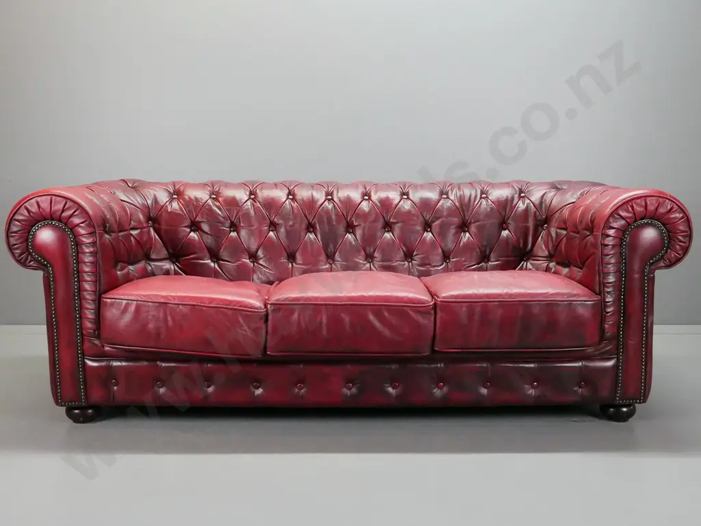 red leather rolled-arm 3-seater couch with deep button and pleated back and arms, brass studded front facing - with Image 1++