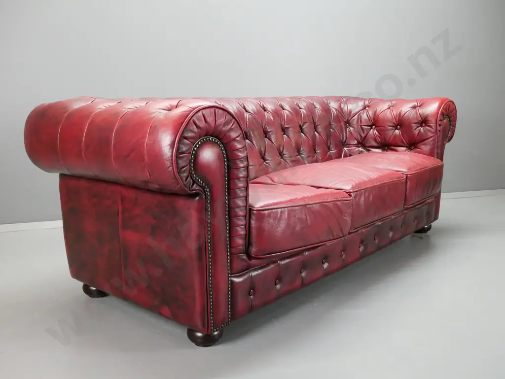 red leather rolled-arm 3-seater couch with deep button and pleated back and arms, brass studded front facing - with Image 1++