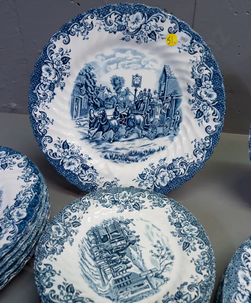 Johnson Brothers Coaching Scenes blue & white 6-place dinner set, one saucer missing. Dinner plate D-250 Image 1++