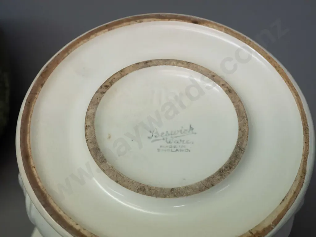 Beswick large handled urn vase H-260 D-240 and a green majolica jardiniere marked "Thistle" on base Image 1++