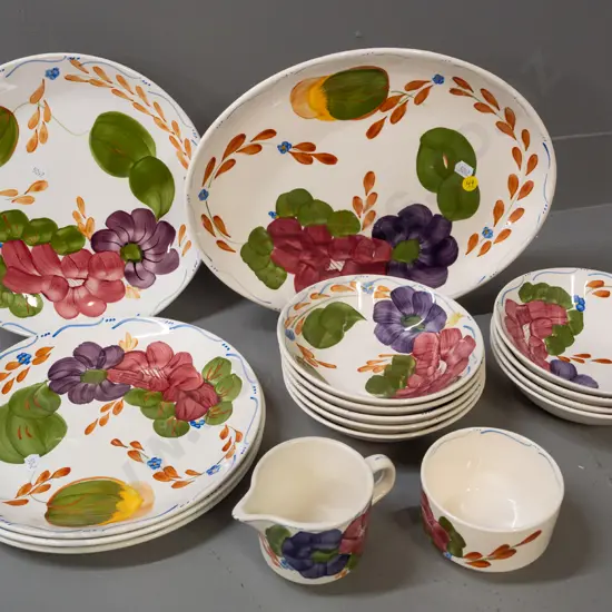 assorted Brereton Ware (Crown Lynn) Fleurette tableware: 4x dinner plates, oval platter, 9x bowls, cream & sugar