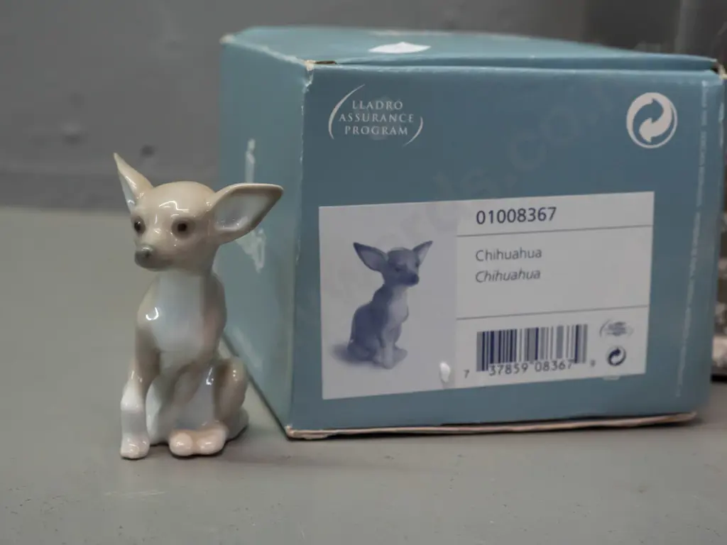 RG Porcelain Italy white and gilt giraffe pair figure with crystal pieces, with Limoges and Swarovski labelling, and a Image 1++