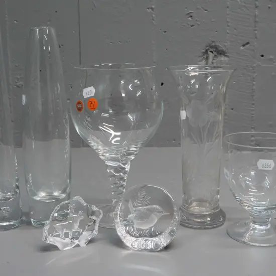 clear glass items - 3 vases, wine glass and 2 moulded Mats Jonasson animal ornaments. Large goblet with twist stem has
