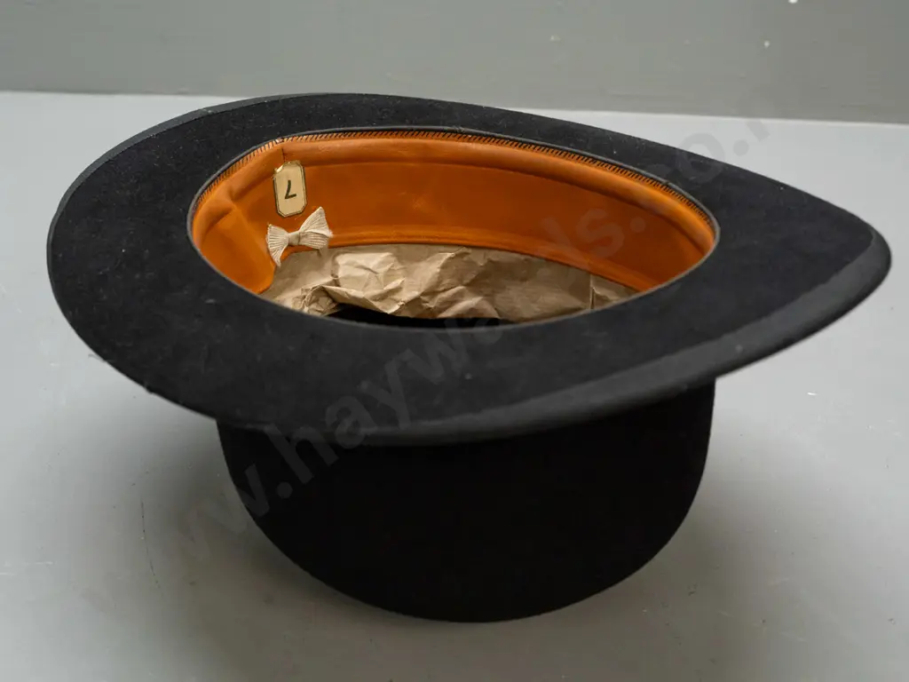 vintage "Fitta" brand size 7 bowler hat in good condition - minor fraying to ribbon Image 1++