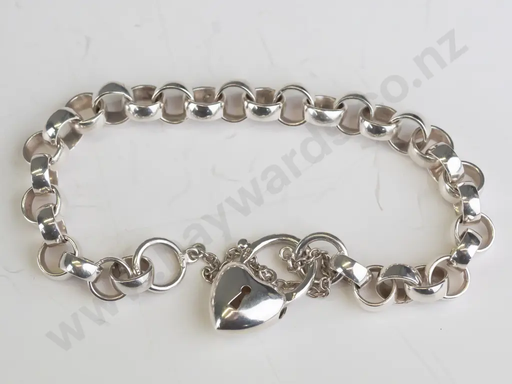 silver link bracelet with heart clasp & safety chain Image 1++