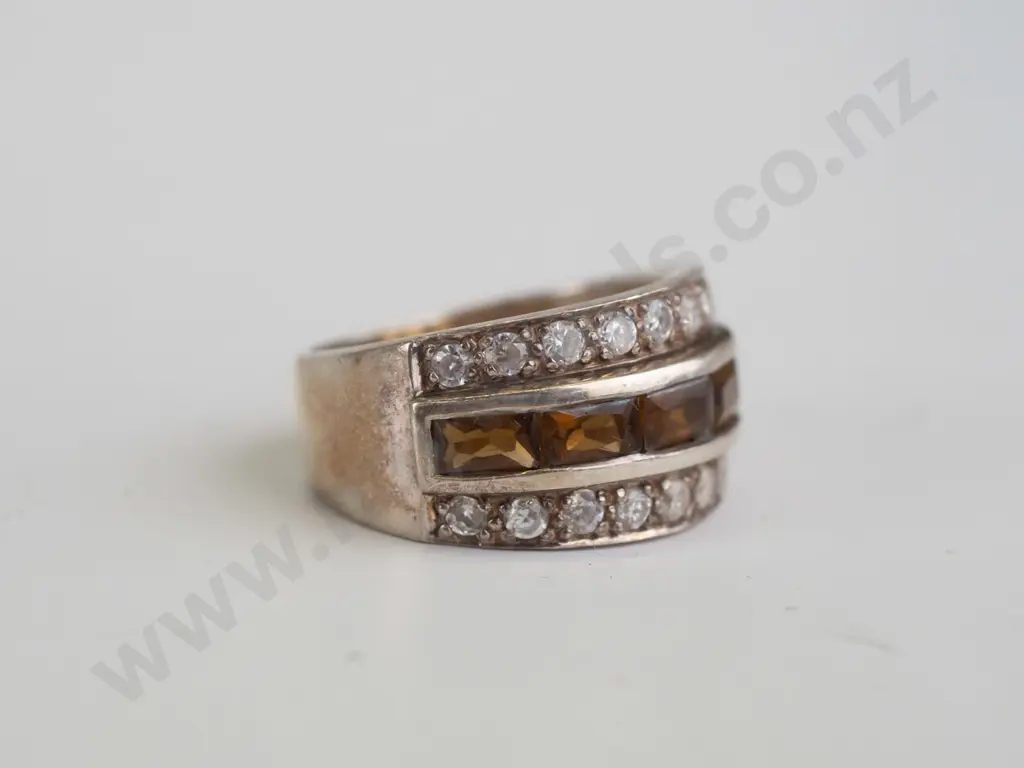 cz and topaz? sterling silver ring - size P.5 Image 1++