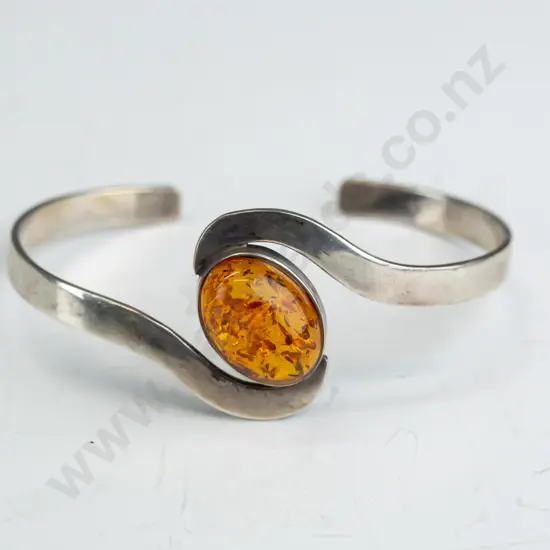 silver cuff bangle with amber stamped 925