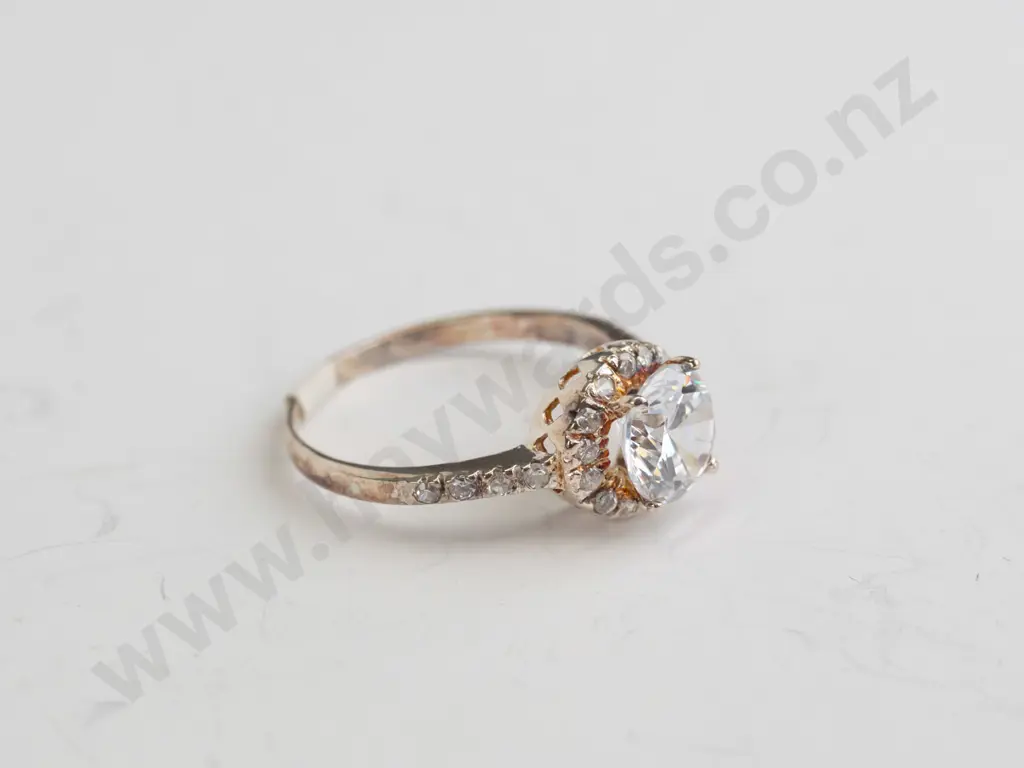 cz sterling silver ring - size S.5 Image 1++