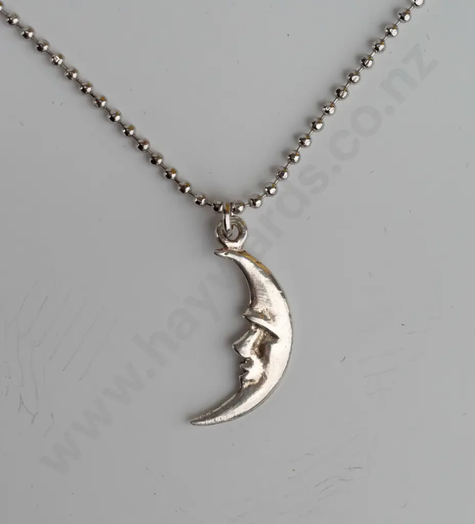 silver 1/4 moon necklace stamped 925 Image 1++