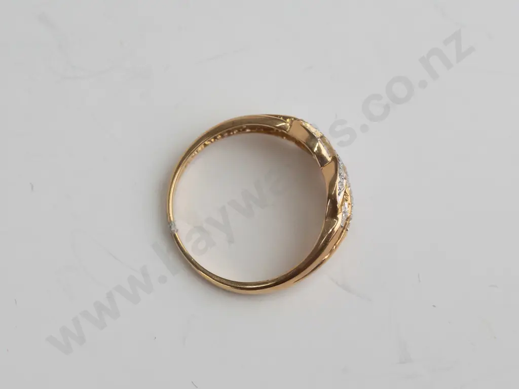 cz 9kt ring (2.66g) - size O.5 Image 1++