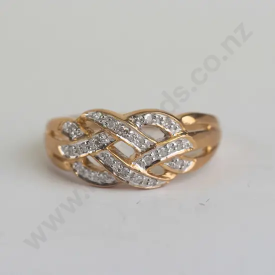 cz 9kt ring (2.66g) - size O.5