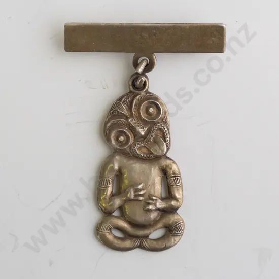 9ct tiki & bar brooch 7.7gm