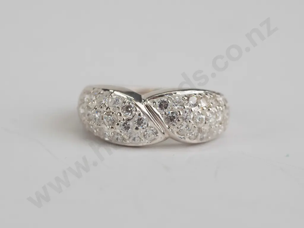 cz sterling silver ring - size N Image 1++