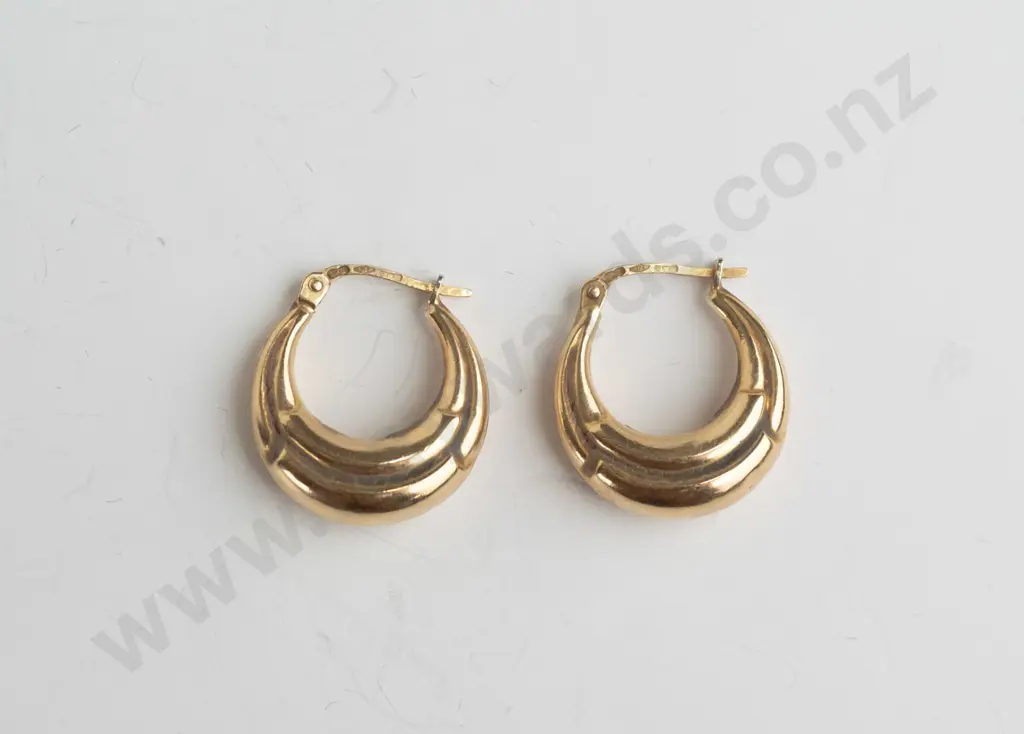 pair of 9ct hoop earrings (1.9gm) Image 1++