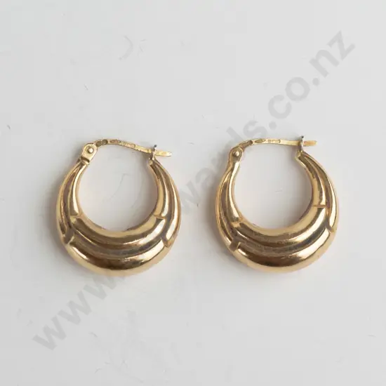 pair of 9ct hoop earrings (1.9gm)