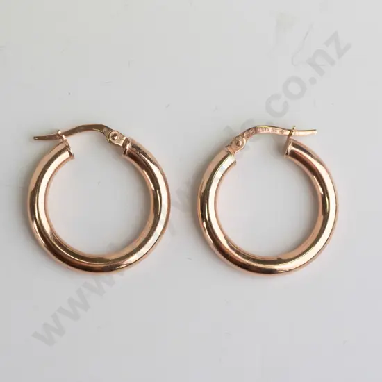 pair of 9ct rose gold hoop earrings (1.9gm)