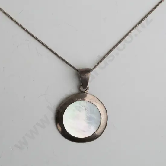 paua? and sterling silver pendant and chain