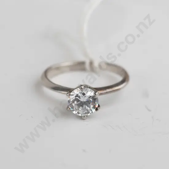 sterling silver solitaire white stone ring