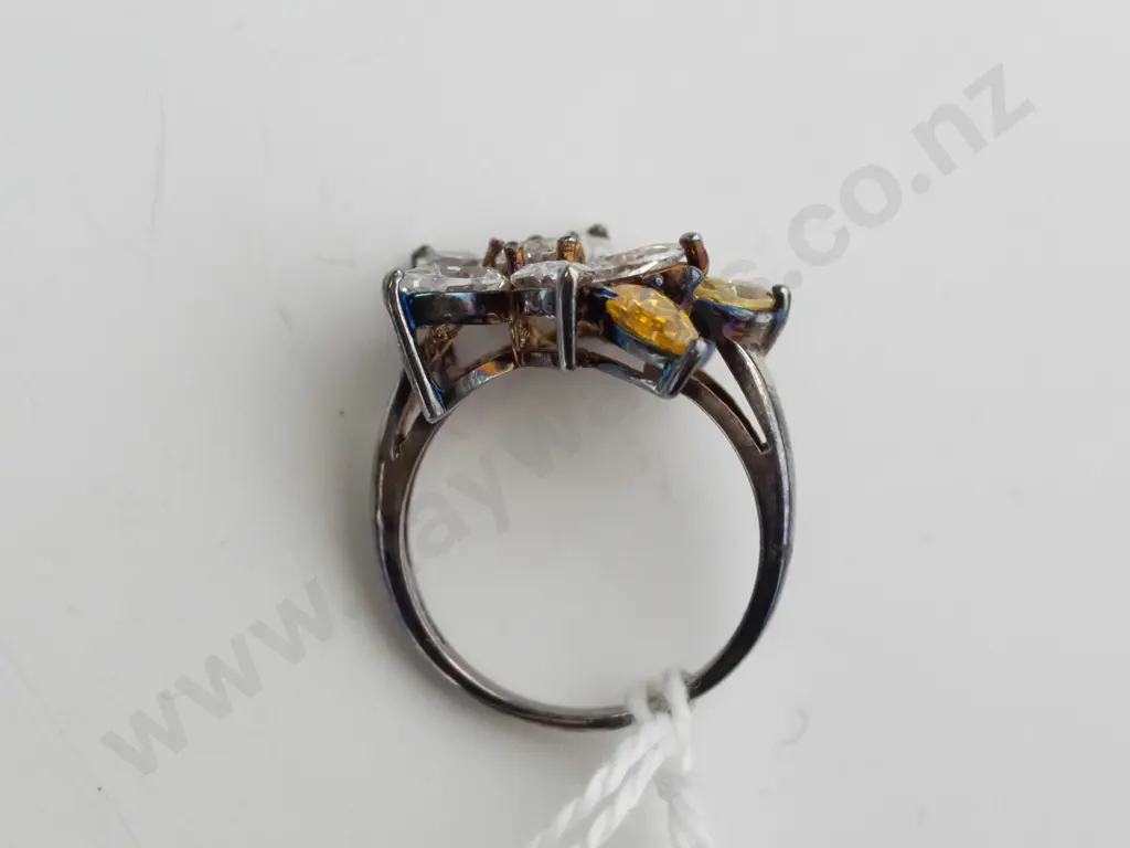 sterling silver white & yellow cluster tear drop stone ring size 0 Image 1++