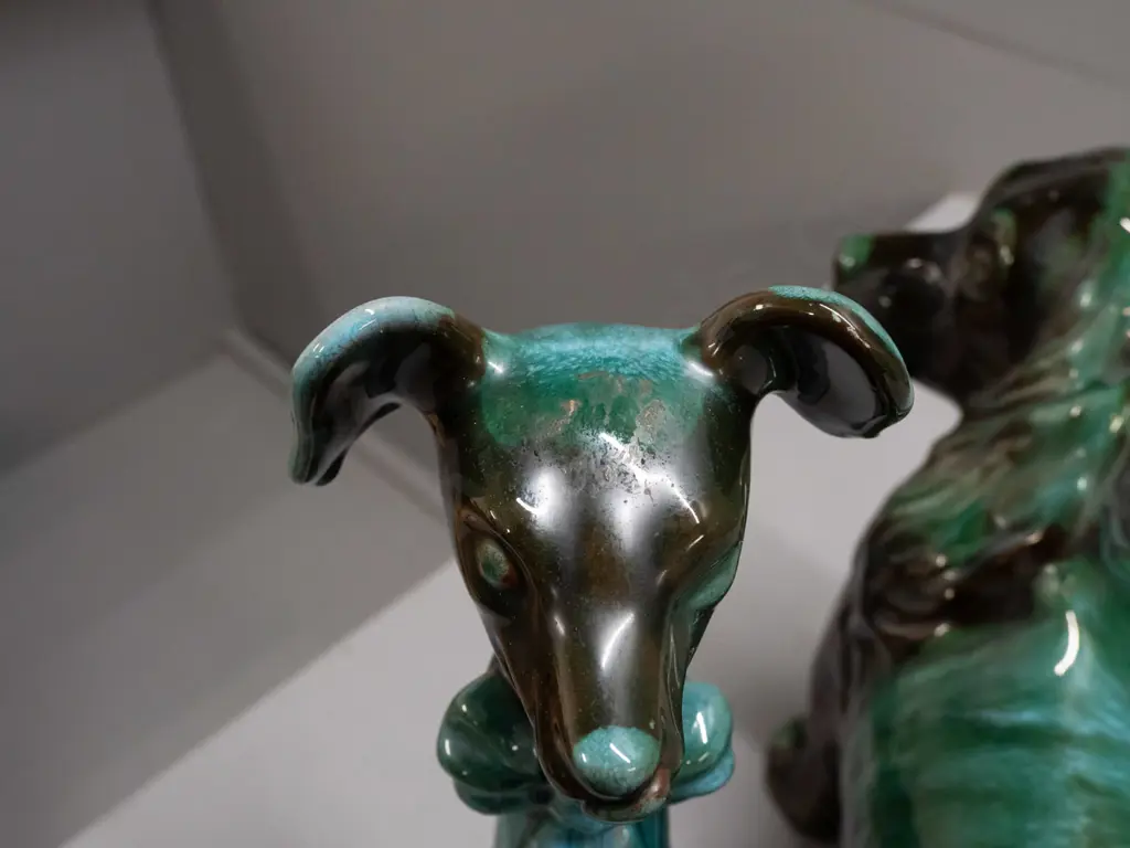 2 Blue Mountain pottery dog figures - spaniel and doggo with bow-tie H-340 Image 1++