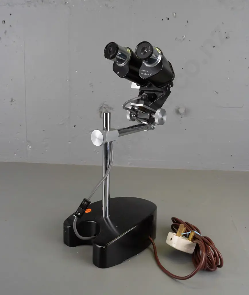 laboratory myacope stereo microscope on heavy weighted base w/ chrome mounts, overseas electrical plug H-390 W-280 Image 1++